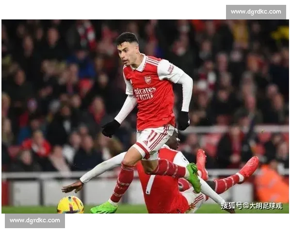 卡斯利直言上半场表现未达标准：球队亟需提升状态